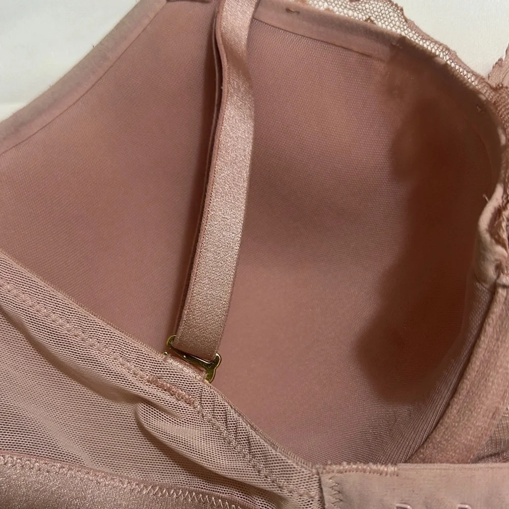 Soma Pink Lace Bra with Full Coverage and Adjustable Straps - Picture 5 of 7